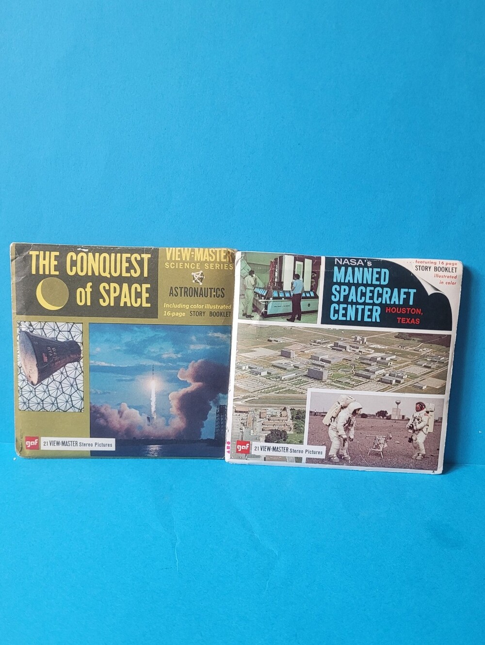 View Master NASA 1968 Manned Spacecraft Center / The Conquest Of Space, Set Of 2